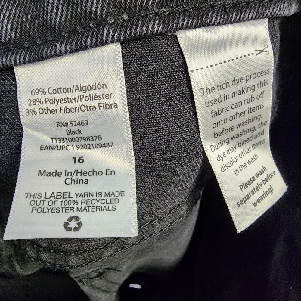 Time and true , Mid rise , straight legs with tags ! - Picture 5 of 5